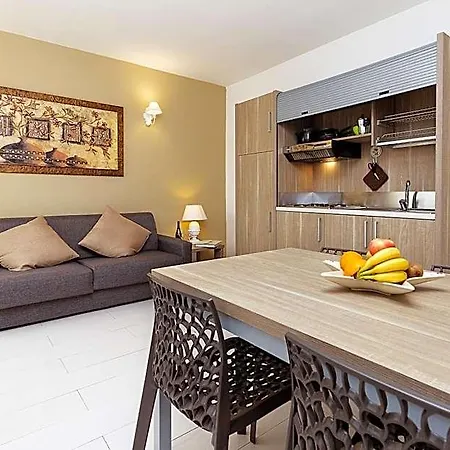 Le Residenze Del Centro מלון דירות