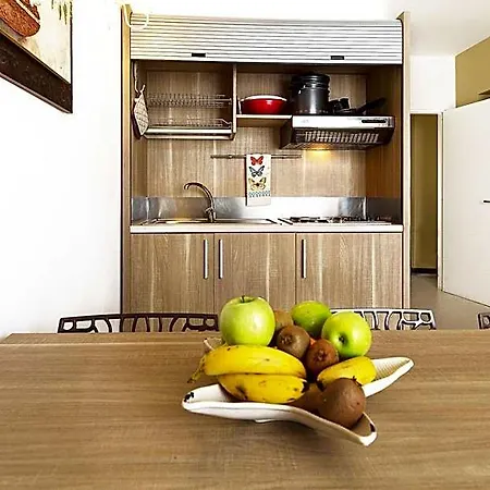 Le Residenze Del Centro מלון דירות 3*