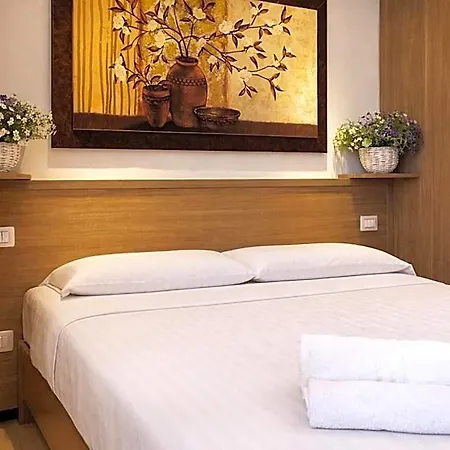 Le Residenze Del Centro מלון דירות אולביה