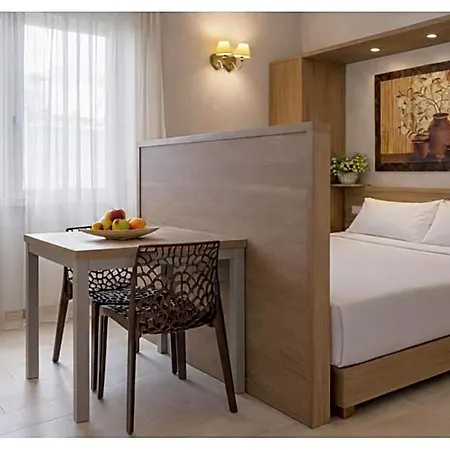 Le Residenze Del Centro מלון דירות 3*