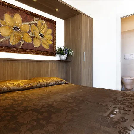 Le Residenze Del Centro Aparthotel 2*
